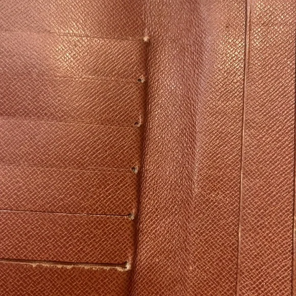 Louis Vuitton wallet - Picture 8 of 9